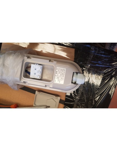 Luminaire Led industriel étanche Triproof  120 cm 36 W - Luminance Leluminaireled.com