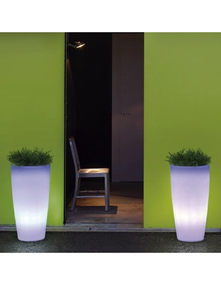 Pot de fleurs cylindrique lumineux Led RGB + blanc à batterie - New Garden -  Bambù 70 Leluminaireled.com