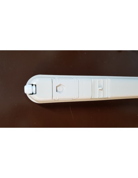 Luminaire Led industriel étanche Triproof  - Luminance Leluminaireled.com