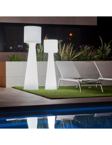 Grace 140 ou 170 de New Garden - lampadaire Led extérieur RGB - IP65