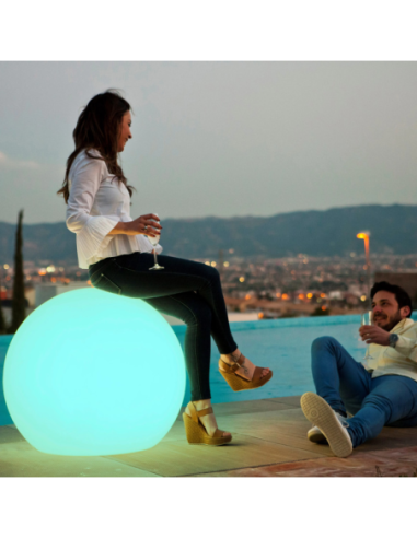 Boule Flottante lumineuse RGB avec télécommande Buly de New Garden