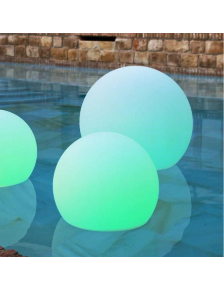 Eclairage piscine RGB avec télécommande Buly de New Garden